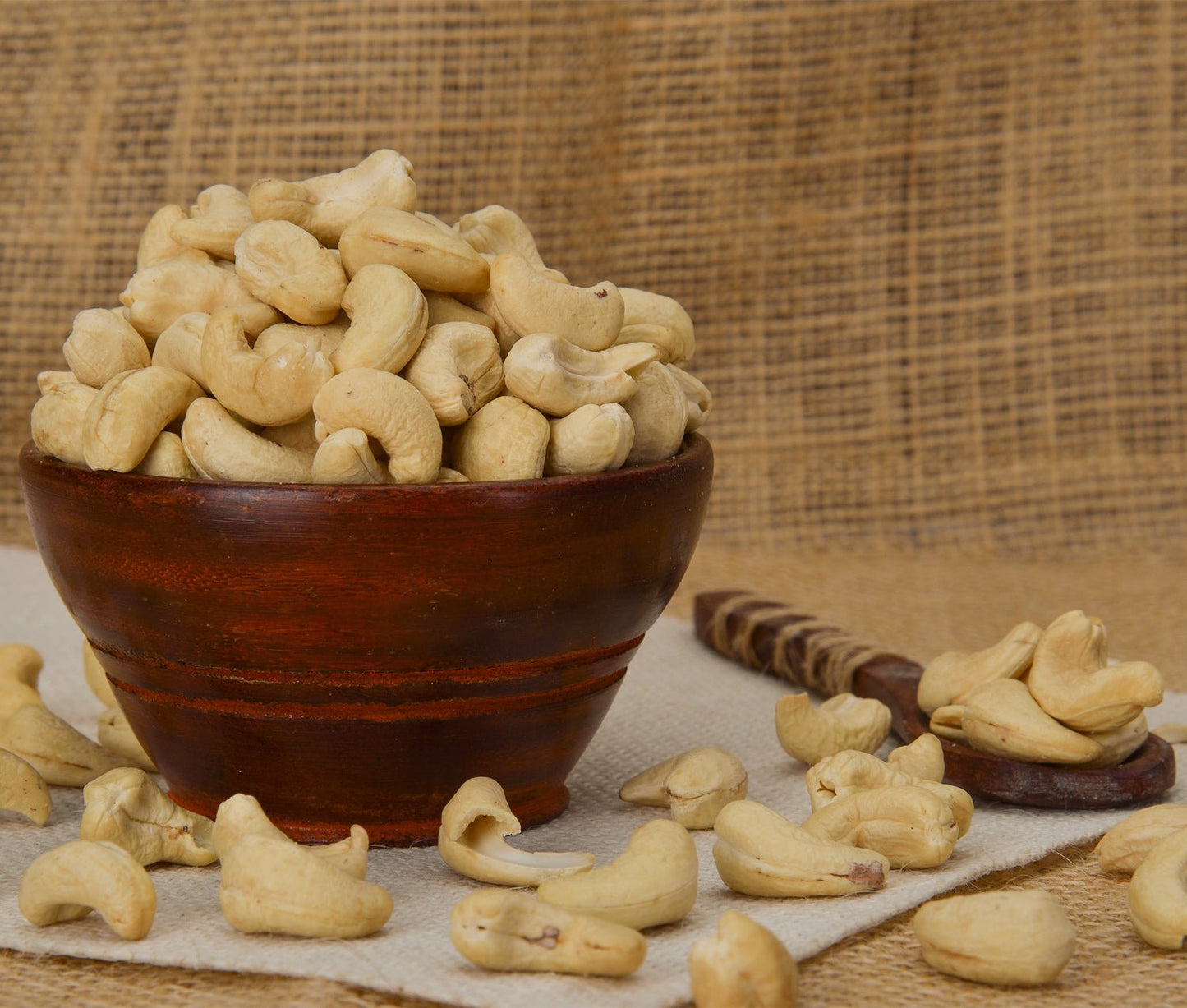 nutndiet Fresh Crunchy Standard Cashews 500g, W320 Grade medium size quality cashew nuts (kaju 500gm W320) - nutndiet